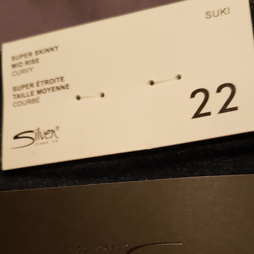 Women's SILVER Suki Super Skinny jeans. Size 22